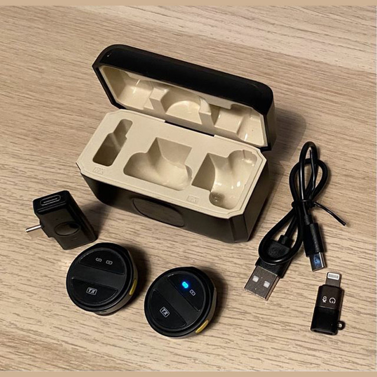 میکروفن بی سیم مدل SH20 با درگاه اتصال تایپ سی و مبدل لایتنینگ